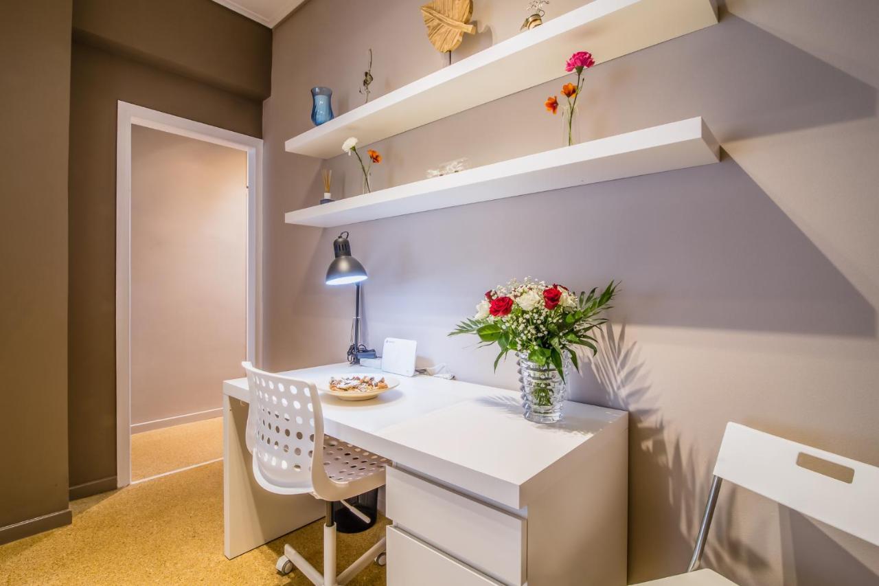 Glyfada'S Central Apartment 아테네 외부 사진